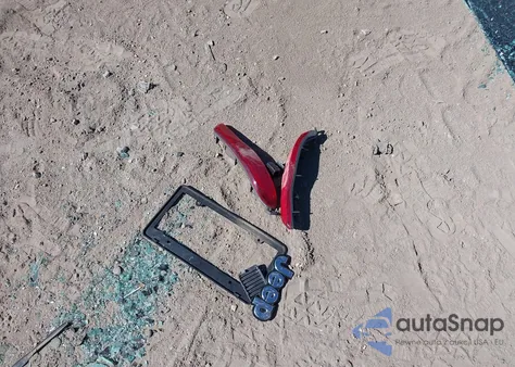 2015 Jeep Cherokee Sport z USA, uszkodzony, nr VIN 1C4PJLAB4FW596815